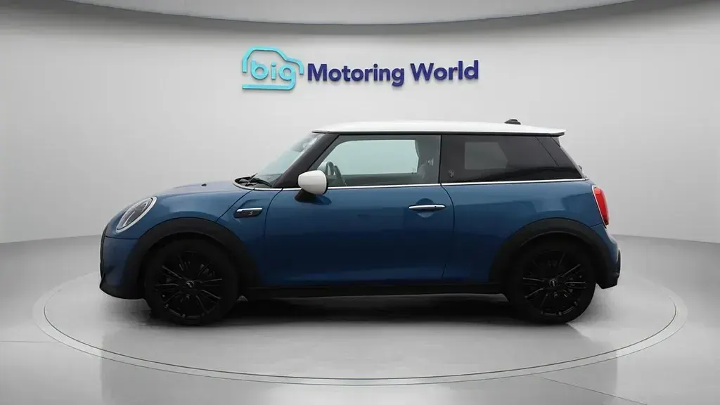 Gebraucht Mini Cooper S Exclusive 178 PS (130 kW) 2024 Blau Kleinwagen