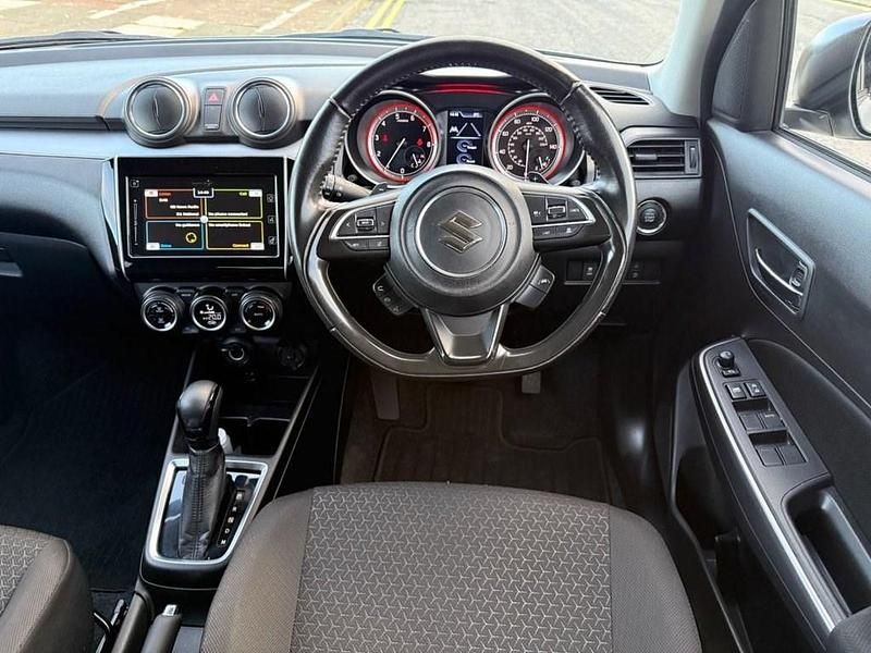 Used Suzuki Swift SZ5 83 HP (61 kW) 2022 Silver Hatchback