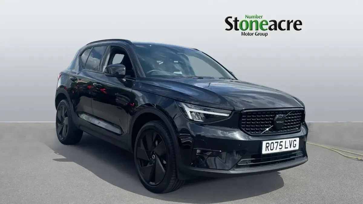 Used Volvo XC40 Plus 197 HP (144 kW) 2025 SUV