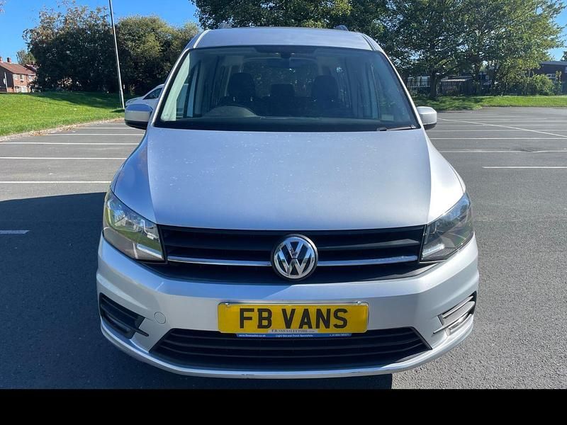 Used VW Caddy Maxi Life Life 102 HP (75 kW) 2017 Silver MPV