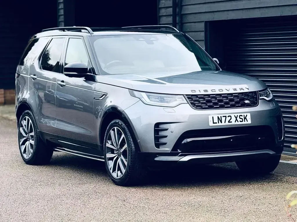 Used Land Rover Discovery 5 SE Dynamic 300 HP (220 kW) 2022 Grey SUV
