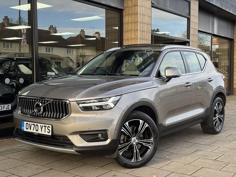 Grey Used 2020 Volvo XC40 Inscription SUV | £26,995 (Fair price) - Image 1/4