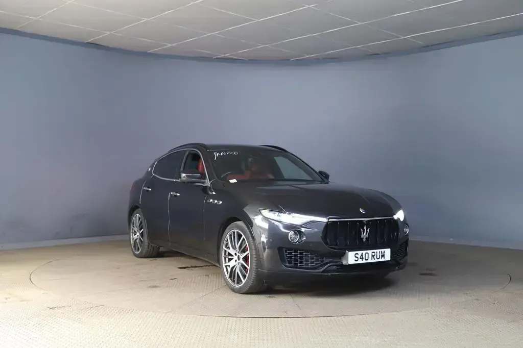 Used Maserati Levante 275 HP (202 kW) 2016 Black SUV