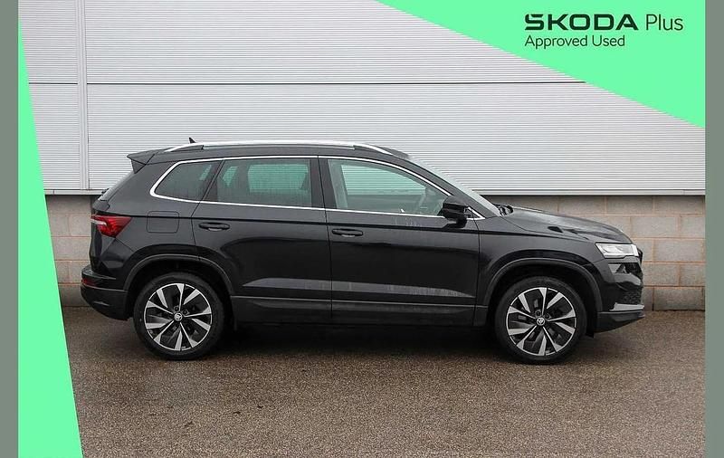 Used Skoda Karoq SE L 147 HP (108 kW) 2022 Black magic pearl effect SUV