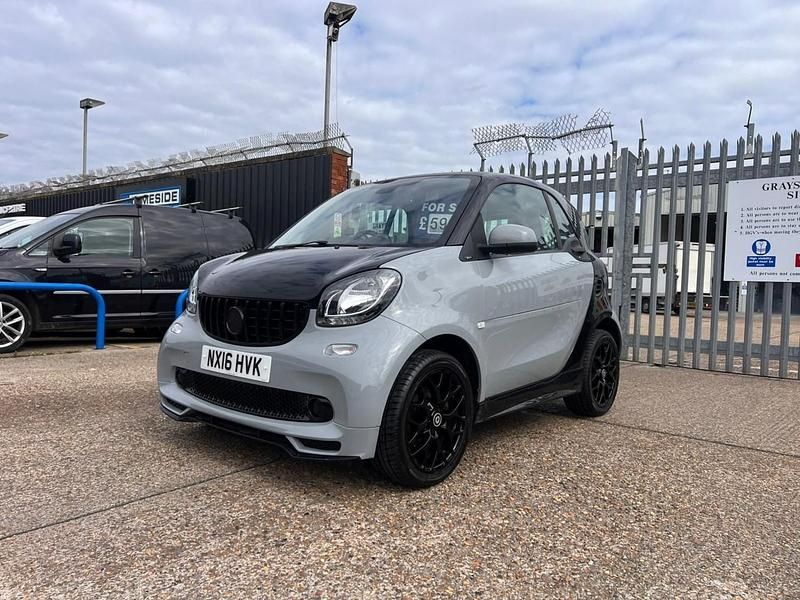Used Smart ForTwo Coupé Passion 71 HP (52 kW) 2016 White Coupe
