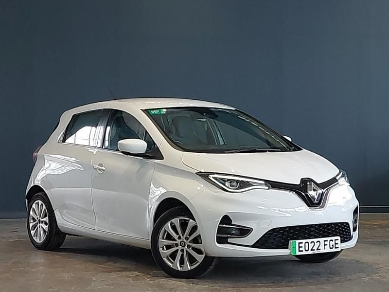Used Renault Zoe Iconic 100 kW (136 HP) 2022 White Hatchback