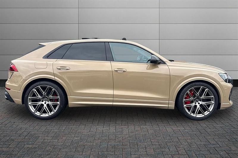 New Audi RS Q8 Comfort 640 HP (470 kW) 2025 Sakhir gold SUV
