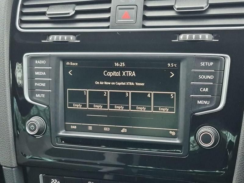 Used VW Golf VII R 300 HP (220 kW) 2015 Red Hatchback