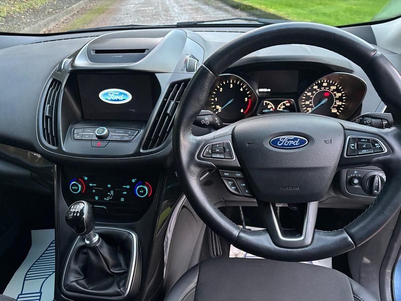 Used Ford Kuga Titanium 120 HP (88 kW) 2018 Blue SUV