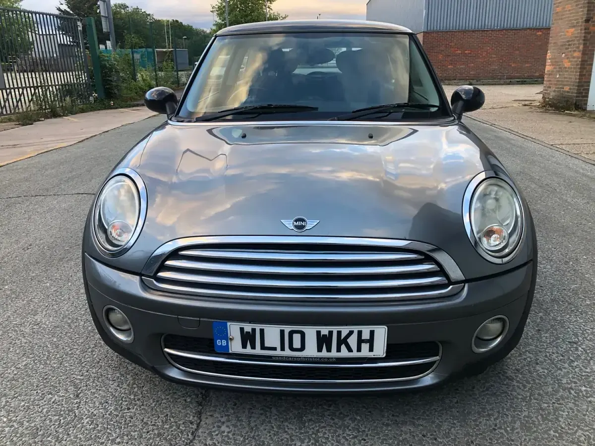 Used Mini Cooper D Hatch 109 HP (80 kW) 2010 Grey Hatchback