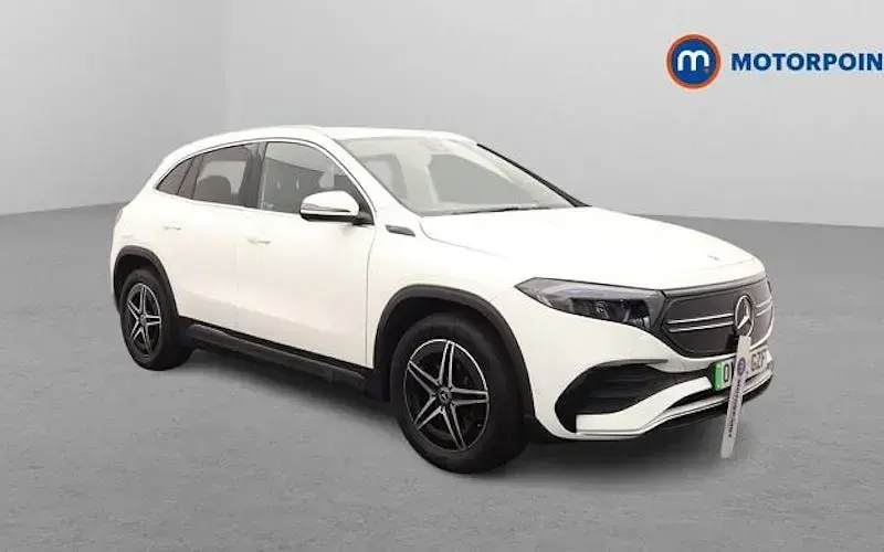 Begagnad Mercedes EQA300 AMG line 167 kW (228 HK) 2022 SUV