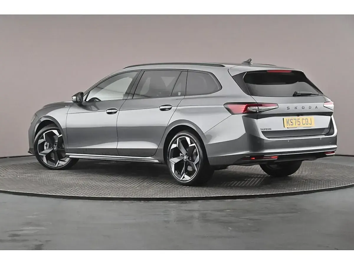 New Skoda Superb SportLine 200 HP (147 kW) 2026 Grey Estate