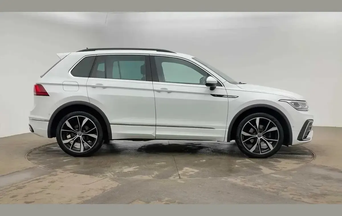 Used VW Tiguan R-line 147 HP (108 kW) 2023 White SUV
