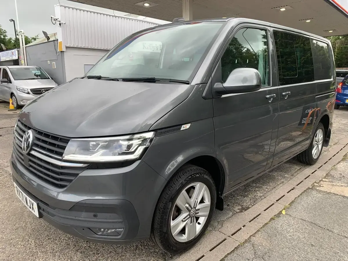 Used VW Transporter Highline 150 HP (110 kW) 2021 Grey Van