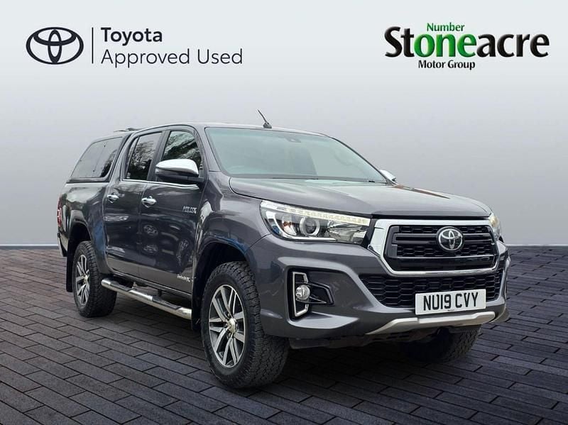Used Toyota HiLux 150 HP (110 kW) 2019 Grey Pickup