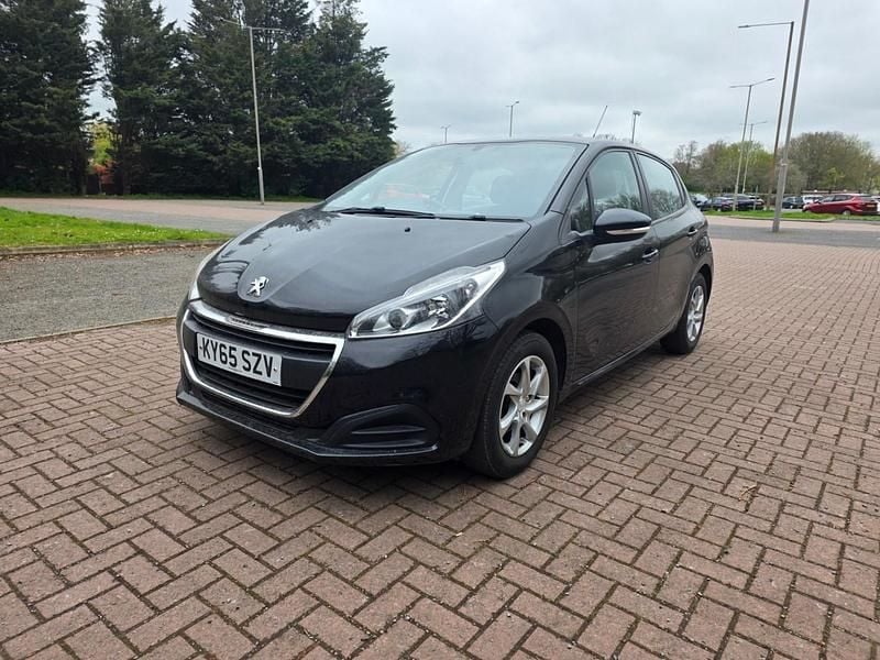 Used Peugeot 208 Active 82 HP (60 kW) 2015 Black Hatchback