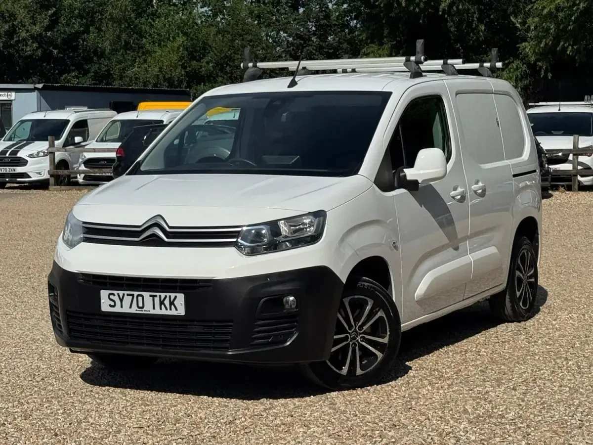 Used Citroën Berlingo PureTech 110 HP (80 kW) 2020 White MPV