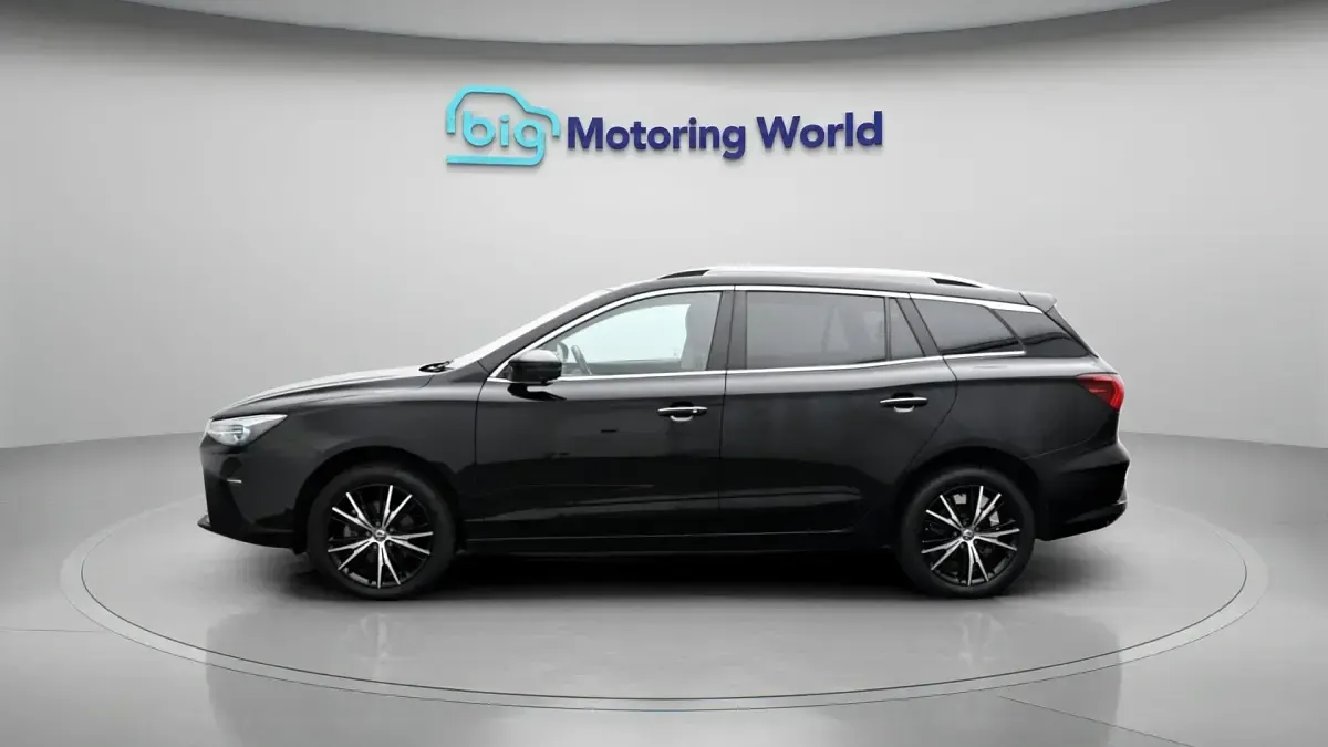 Second-hand MG MG5 EV Trophy 114 kW (156 CP) 2022 Negru Break