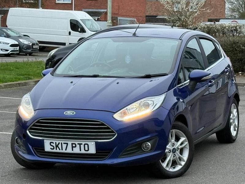 Used Ford Fiesta Zetec 2017 Blue Hatchback