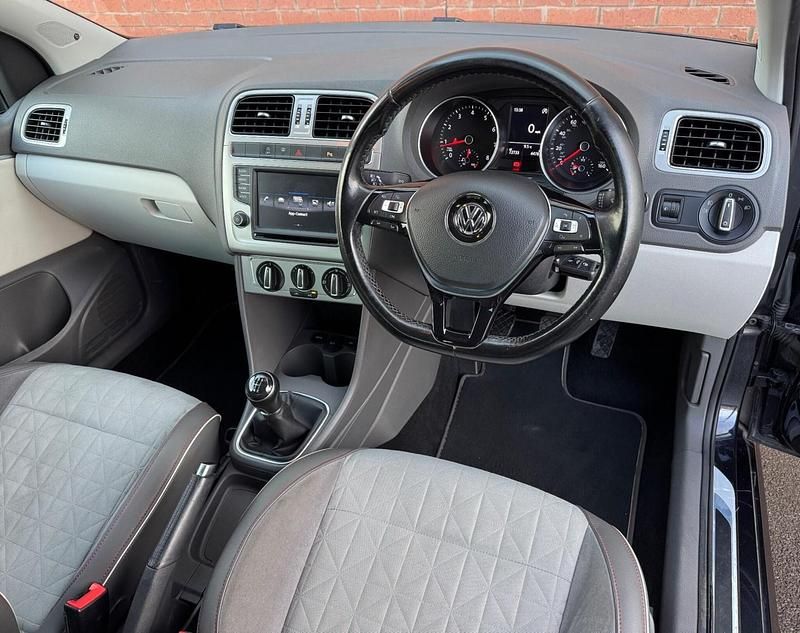 Used VW Polo Beats 75 HP (55 kW) 2017 Black Hatchback