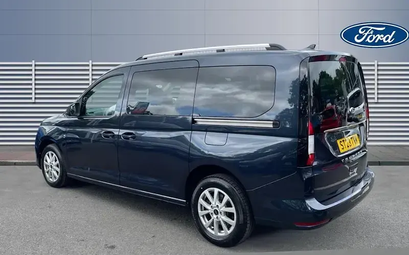 Used Ford Tourneo Titanium 122 HP (89 kW) 2024 Estate