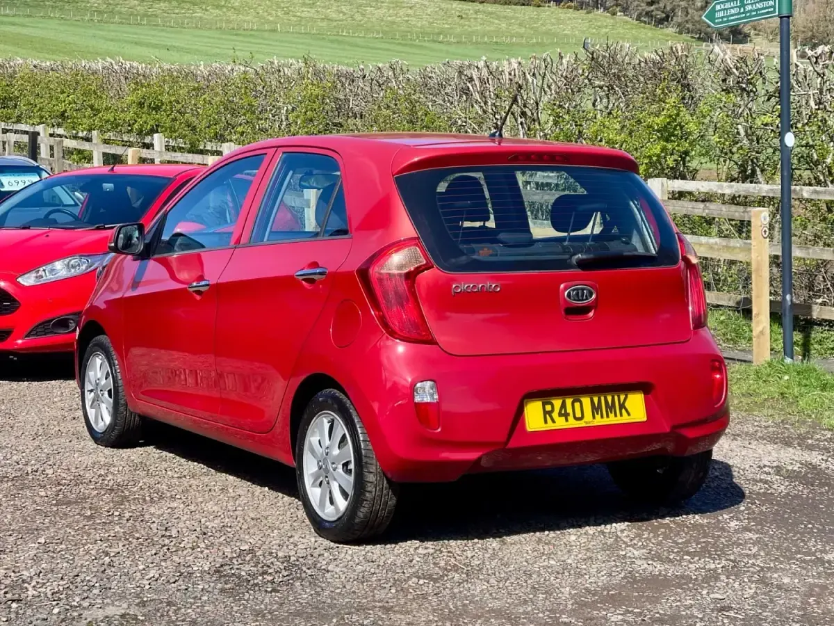 Usado Kia Picanto 2012 Vermelho Citadino