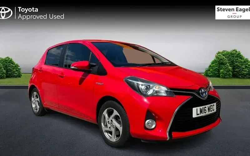 Used Toyota Yaris 101 HP (74 kW) 2016 Hatchback