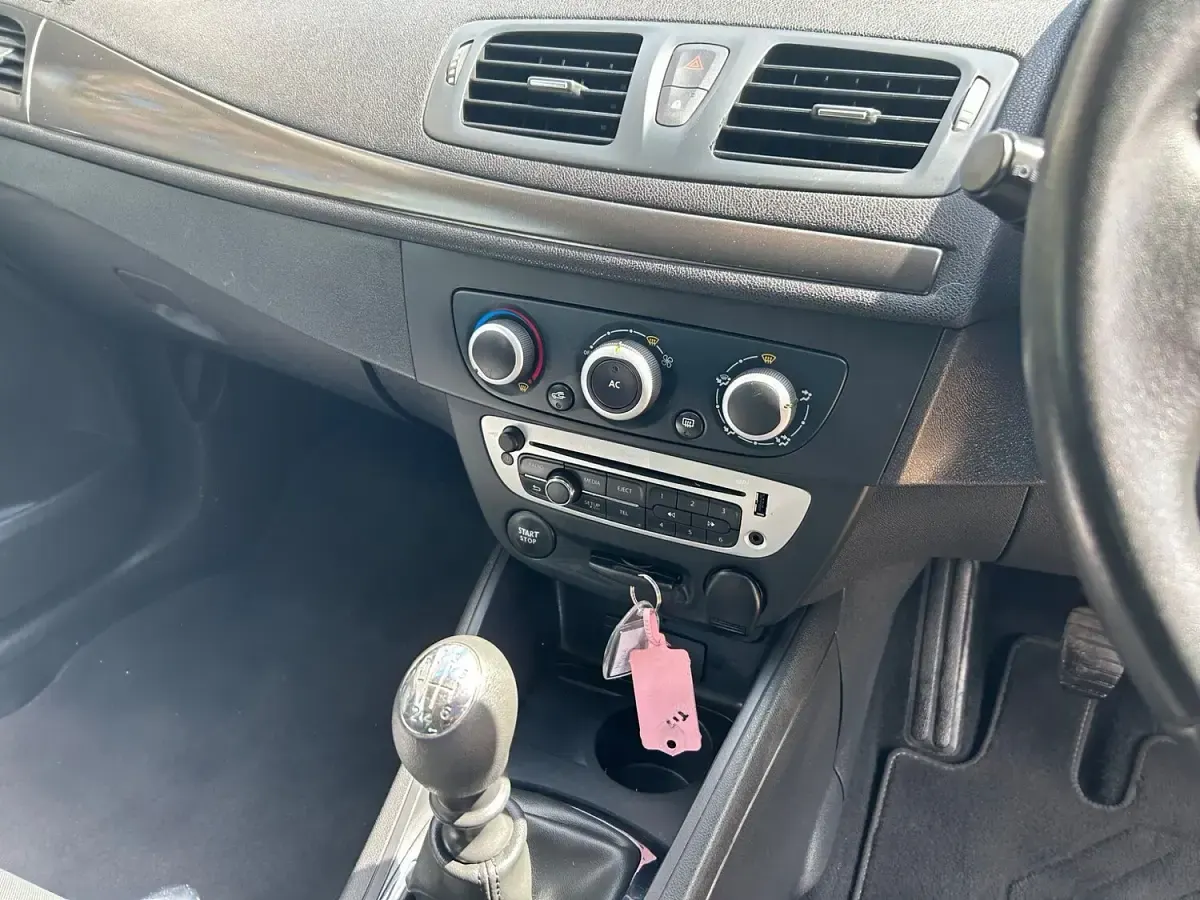 Used Renault Mégane Coupé 110 HP (80 kW) 2014 Silver Coupe