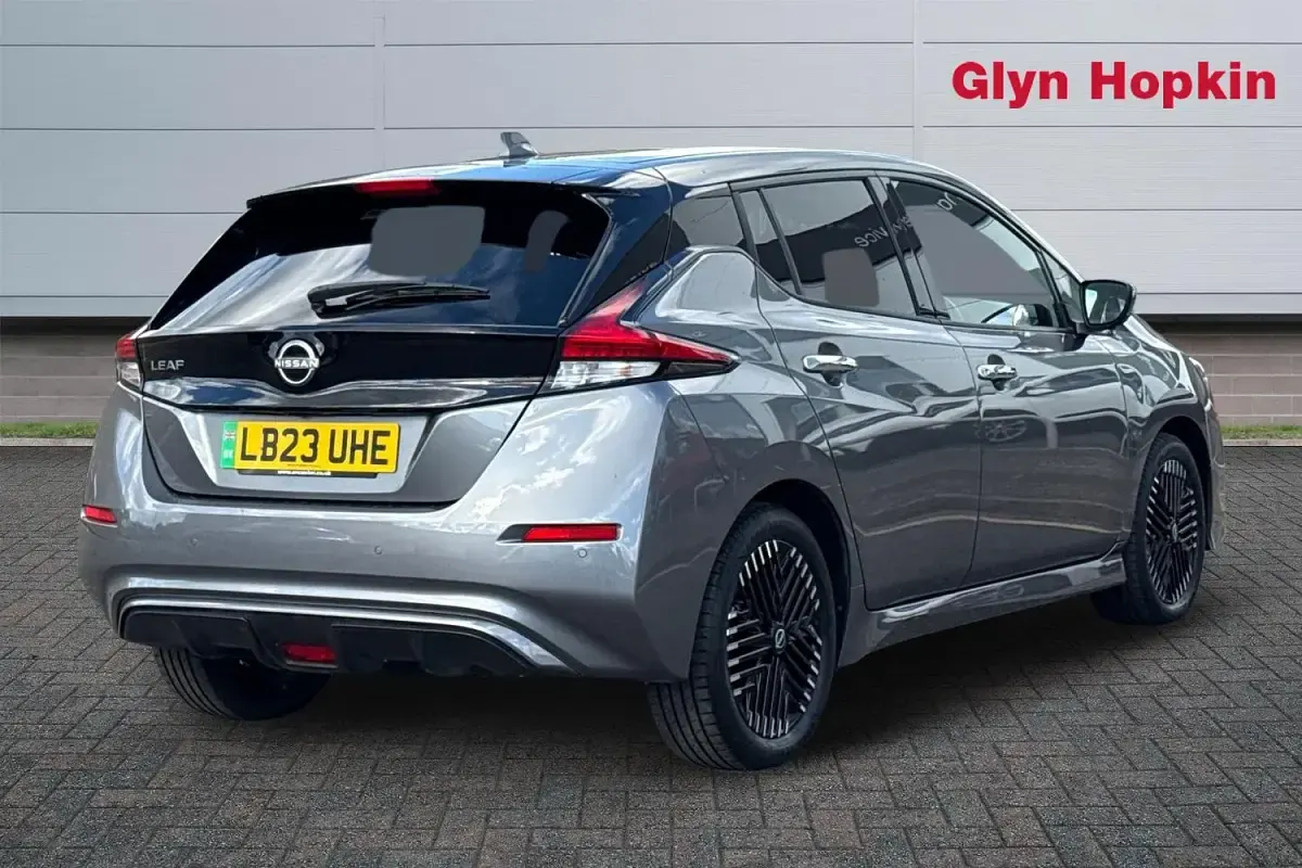 Used Nissan Leaf N-Connecta 110 kW (150 HP) 2023 Grey Hatchback