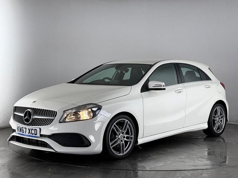 Used Mercedes A160 AMG line 102 HP (75 kW) 2018 White Hatchback