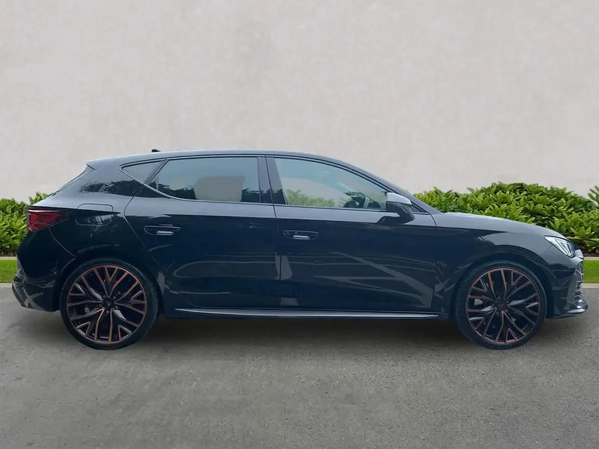 Used Cupra Leon VZ2 241 HP (177 kW) 2024 Black Hatchback