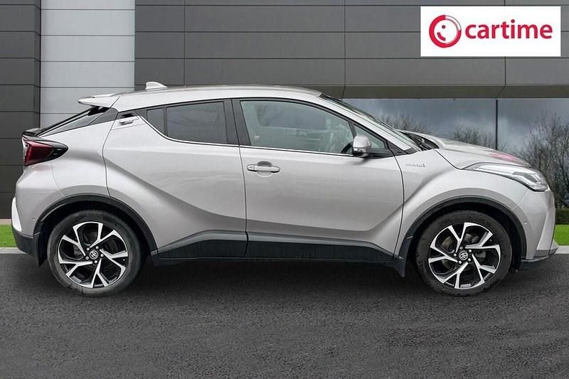 Usado Toyota C-HR Design 184 HP (135 kW) 2021 Prateado SUV