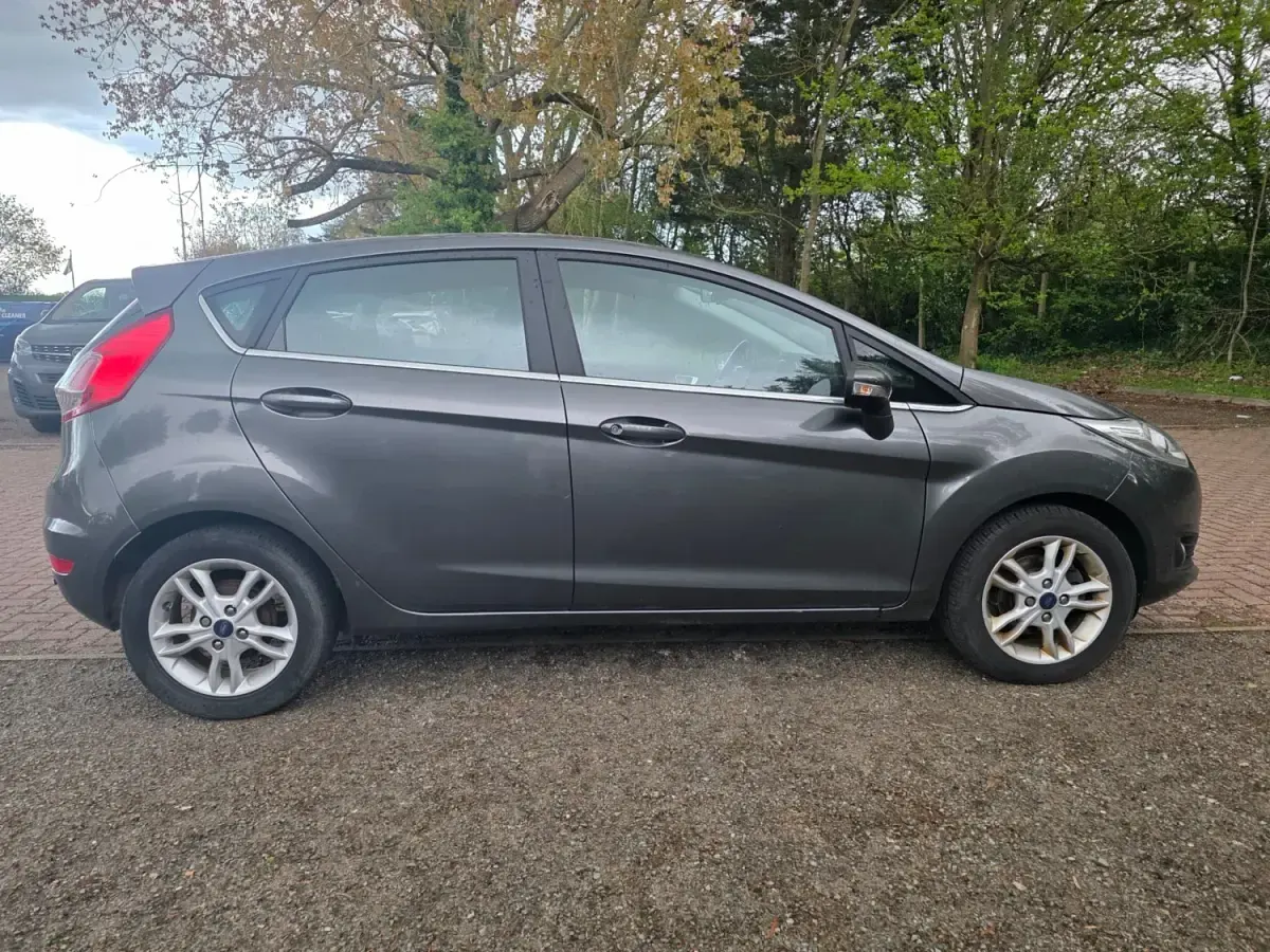 Used Ford Fiesta Zetec 2017 Grey Hatchback