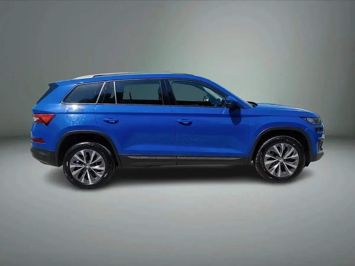 Used Skoda Kodiaq SE Drive 110 HP (80 kW) 2023 Energy blue SUV