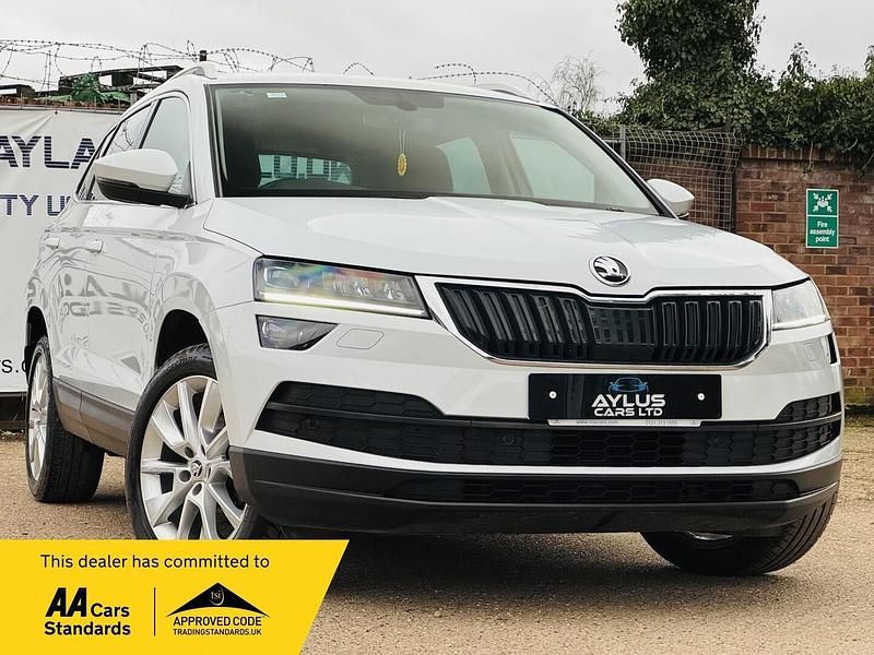 Used Skoda Karoq SE L 115 HP (84 kW) 2018 White SUV
