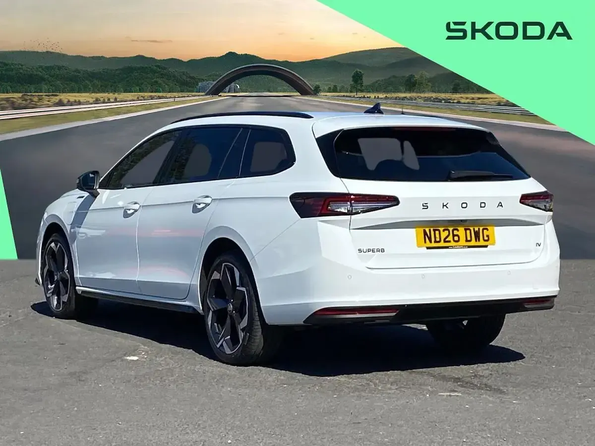 Used Skoda Superb SportLine 200 HP (147 kW) 2026 White Estate