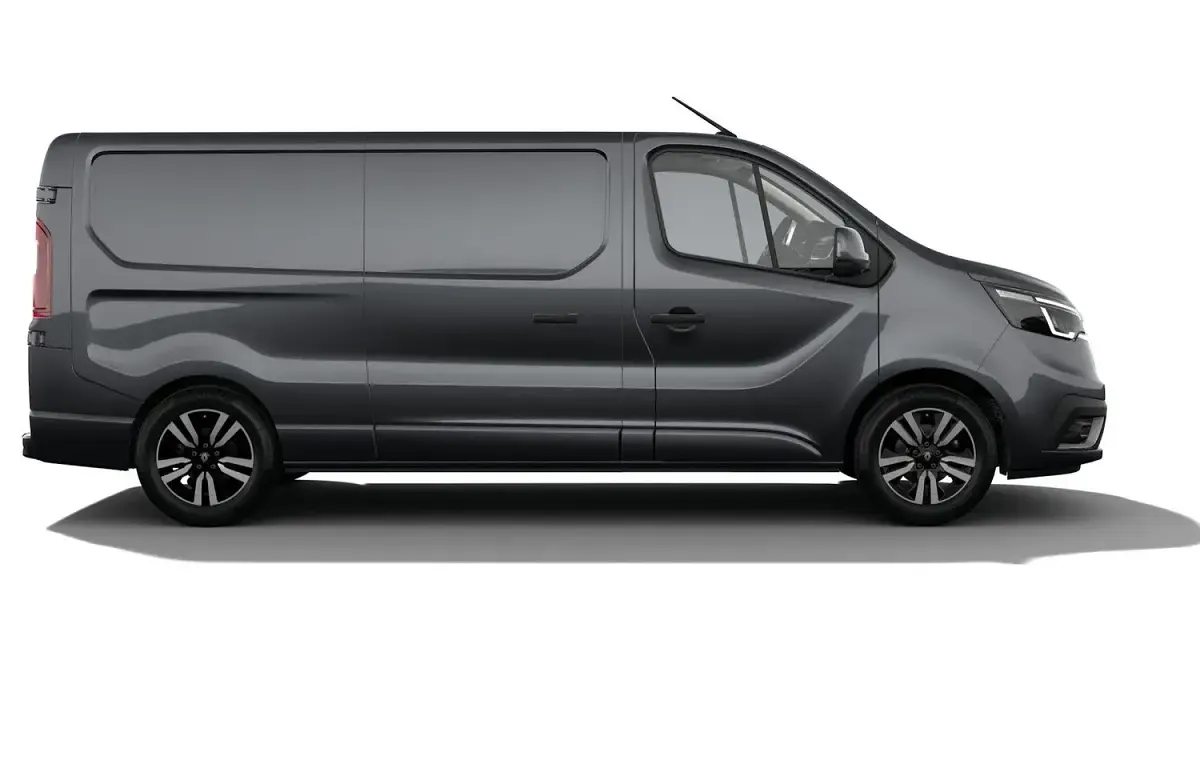 New Renault Trafic 2026 Grey MPV