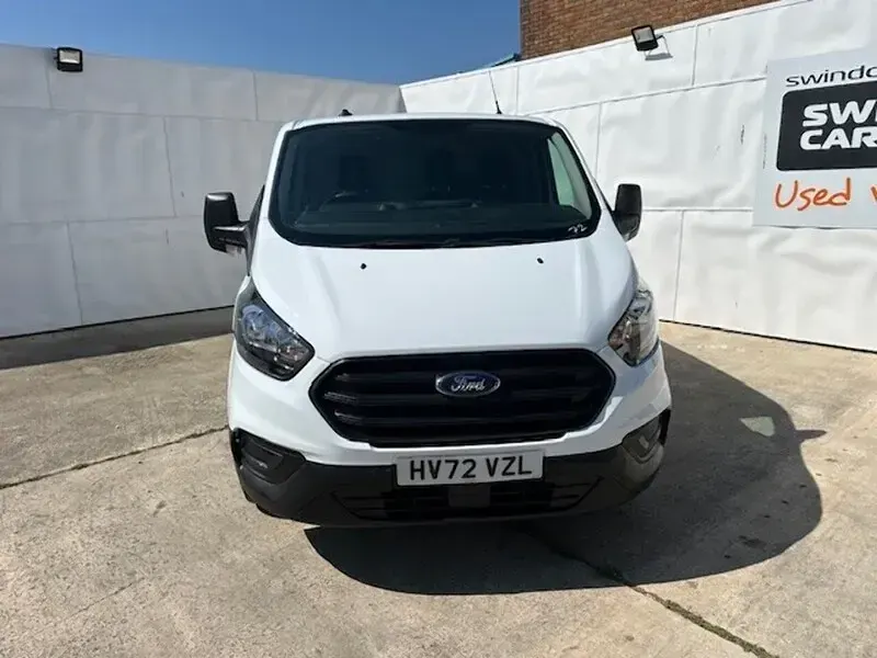 Used Ford Transit Custom 105 HP (77 kW) 2022 White Van