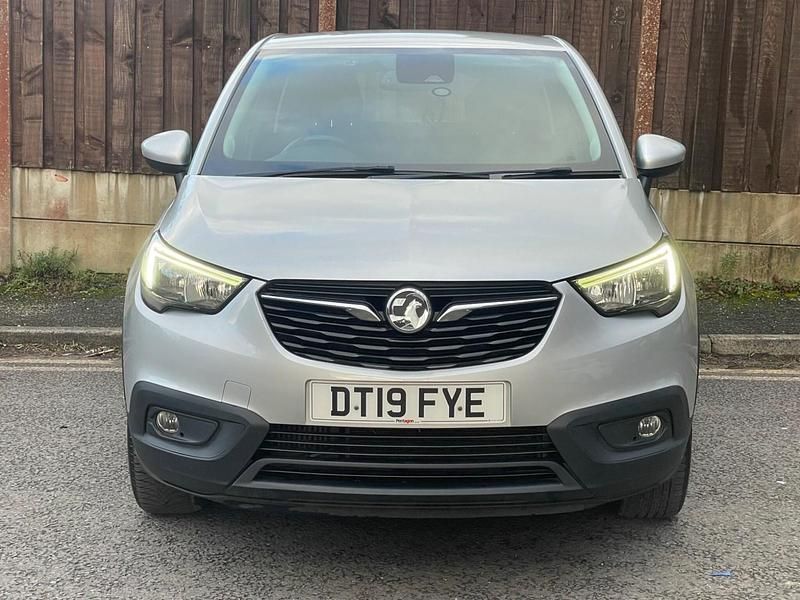 Used Vauxhall Crossland X S 110 HP (80 kW) 2019 Silver SUV