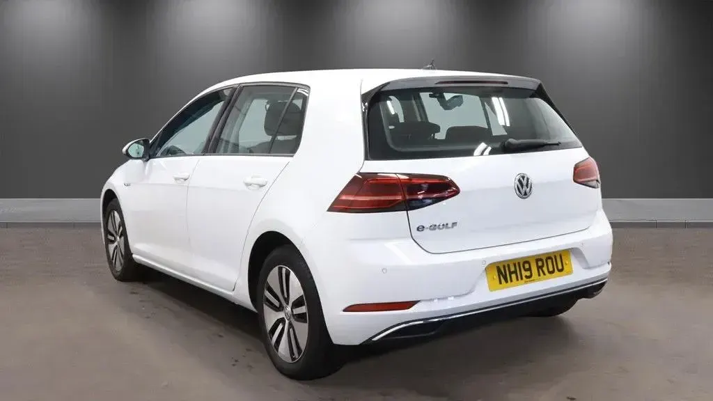 Used VW e-Golf 100 kW (136 HP) 2019 White Hatchback