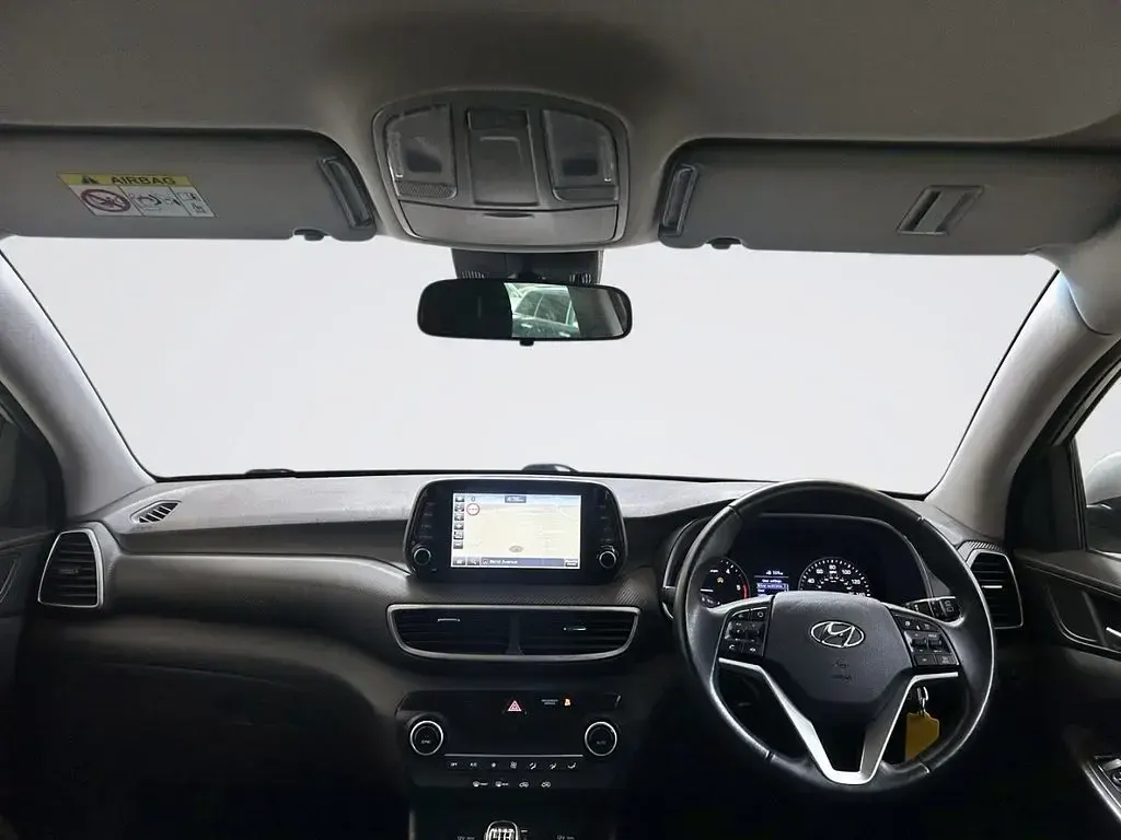 Usado Hyundai Tucson SE 136 CV (100 kW) 2020 Plateado SUV