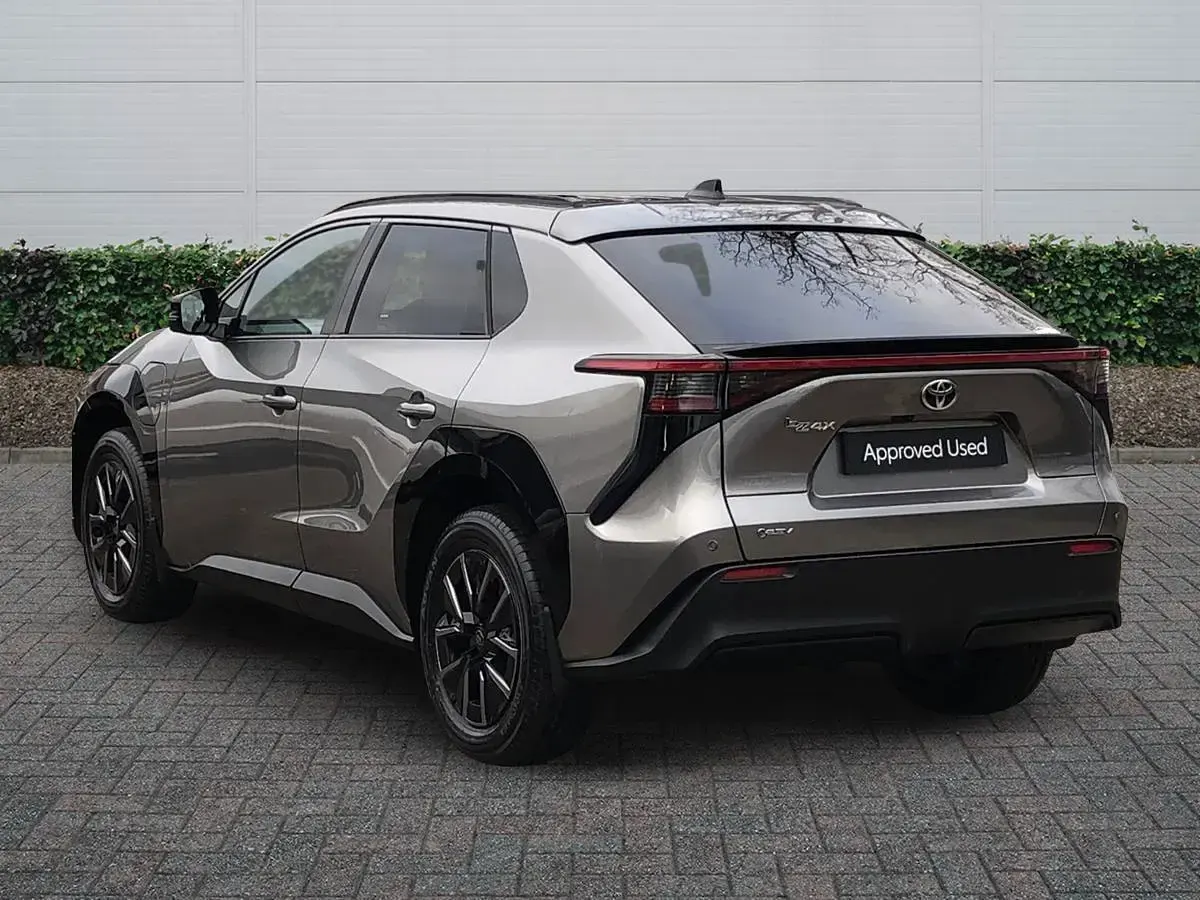 New Toyota bZ4X Design 164 kW (224 HP) 2025 Precious metal SUV