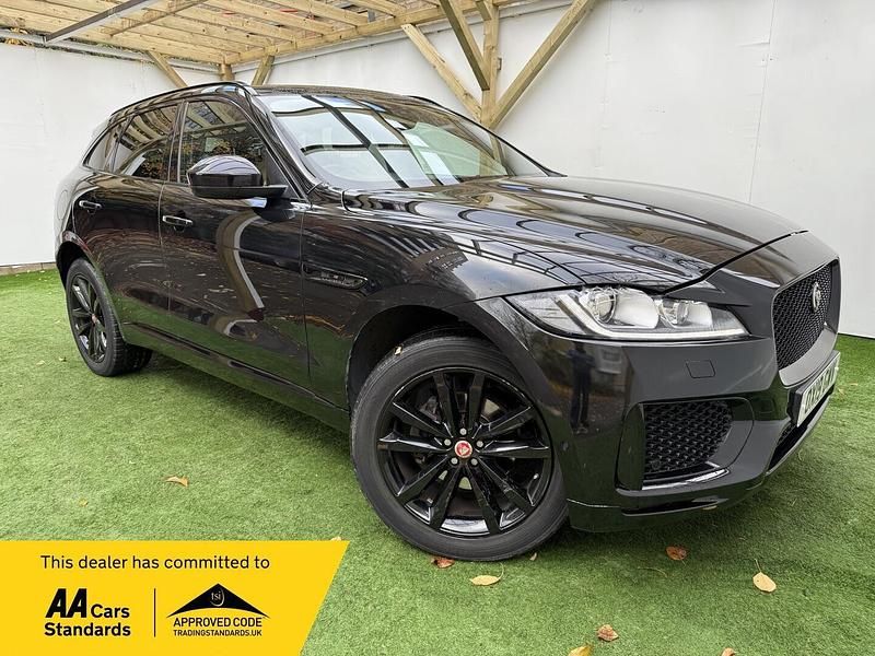 Black Used 2019 Jaguar F-Pace Chequered Flag SUV | £14,995 (Good price) - Image 1/4