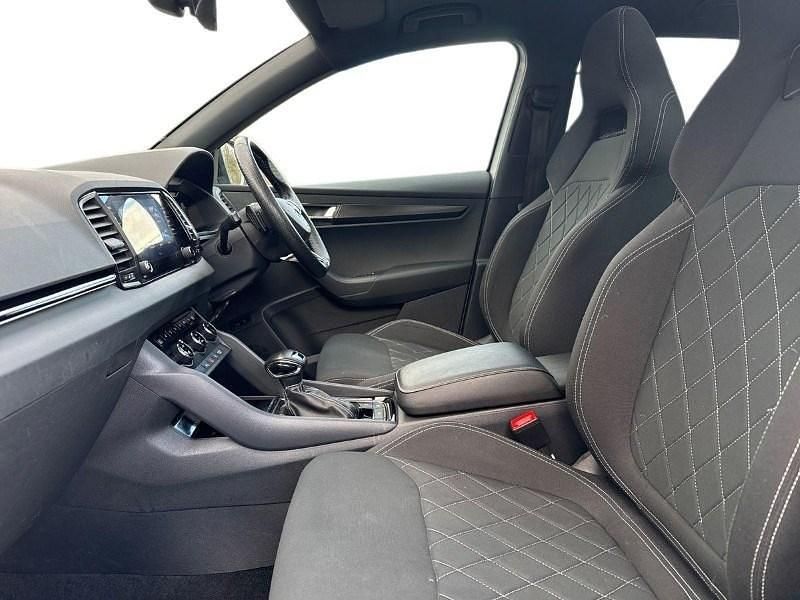 Used Skoda Karoq SportLine 150 HP (110 kW) 2022 White SUV