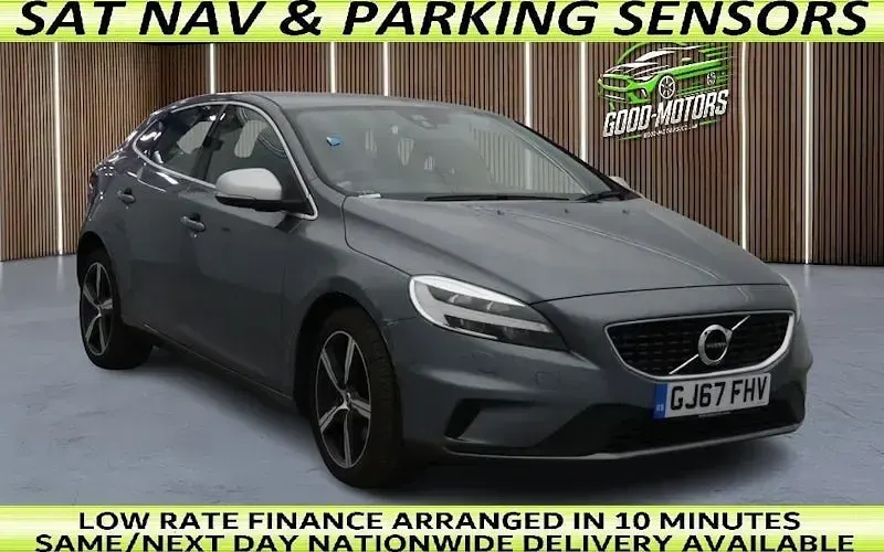 Usado Volvo V40 R-Design 122 HP (89 kW) 2019 Citadino