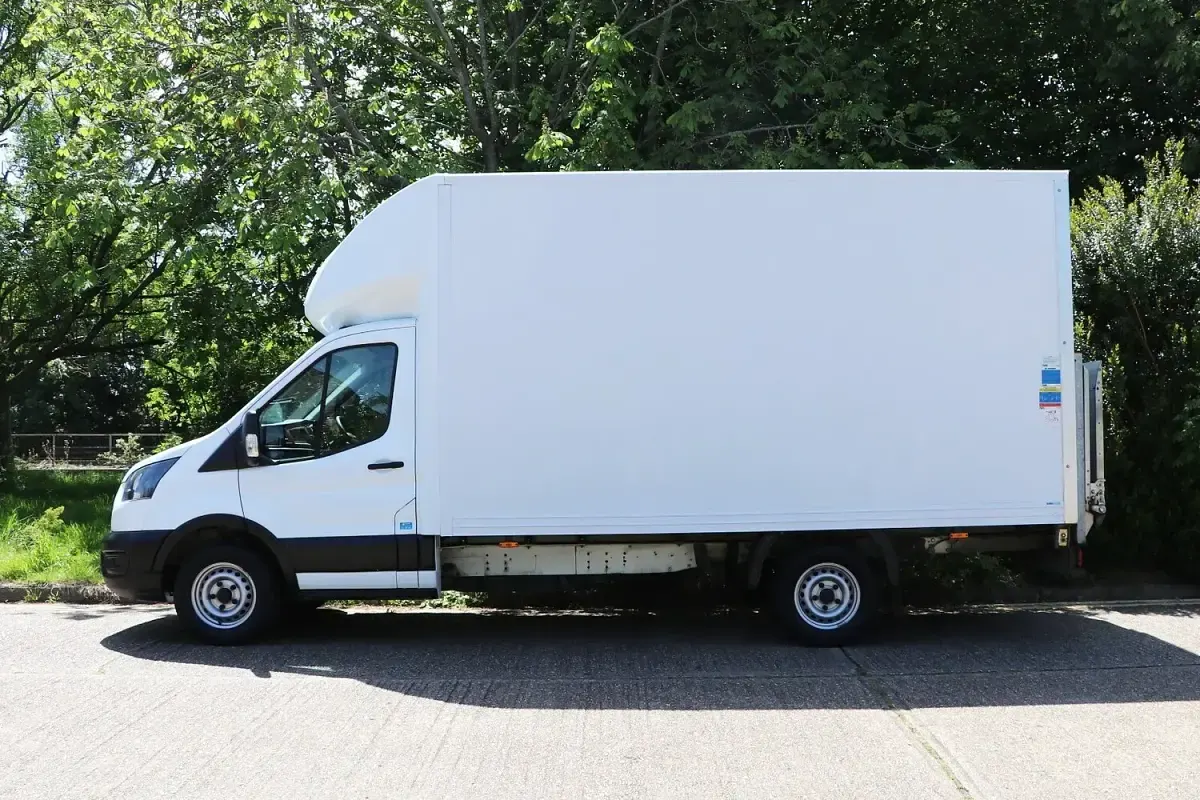 Used Ford Transit 130 HP (95 kW) 2023 White Van