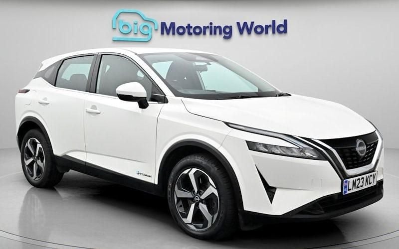 Used Nissan Qashqai Acenta Premium 190 HP (139 kW) 2023 White SUV