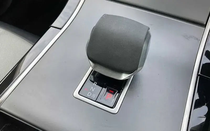Used Land Rover Range Rover evoque SE Dynamic 269 HP (197 kW) 2024 Grey SUV