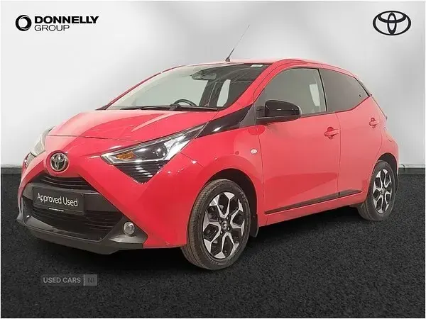 Used Toyota Aygo Trend 72 HP (52 kW) 2020 Red Hatchback