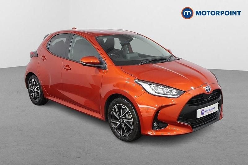 Orange Used 2022 Toyota Yaris Hybrid Design Hatchback | £17,349 (Fair price) - Image 1/4